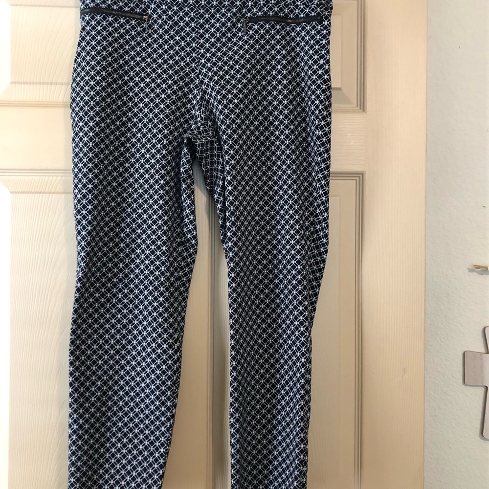 Van Heusen Black & White Geometric Leggings for Girls